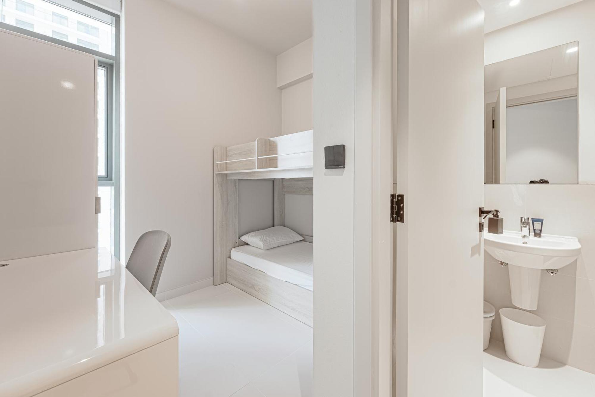 Apartment Upscale Family Friendly 4 Bedroom On Private With Amazing Views *