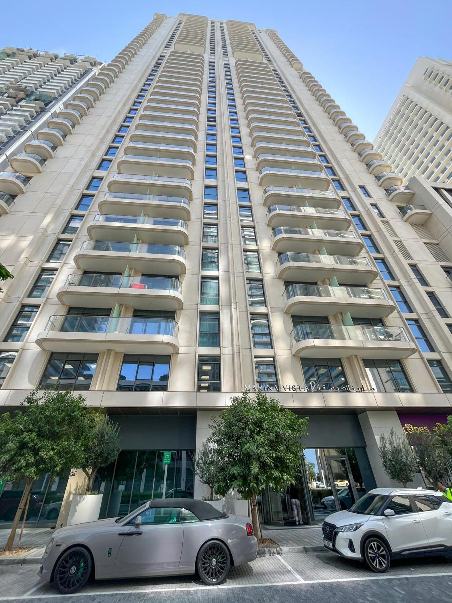 Upscale Family Friendly 4 Bedroom On Private With Amazing Views Apartment *