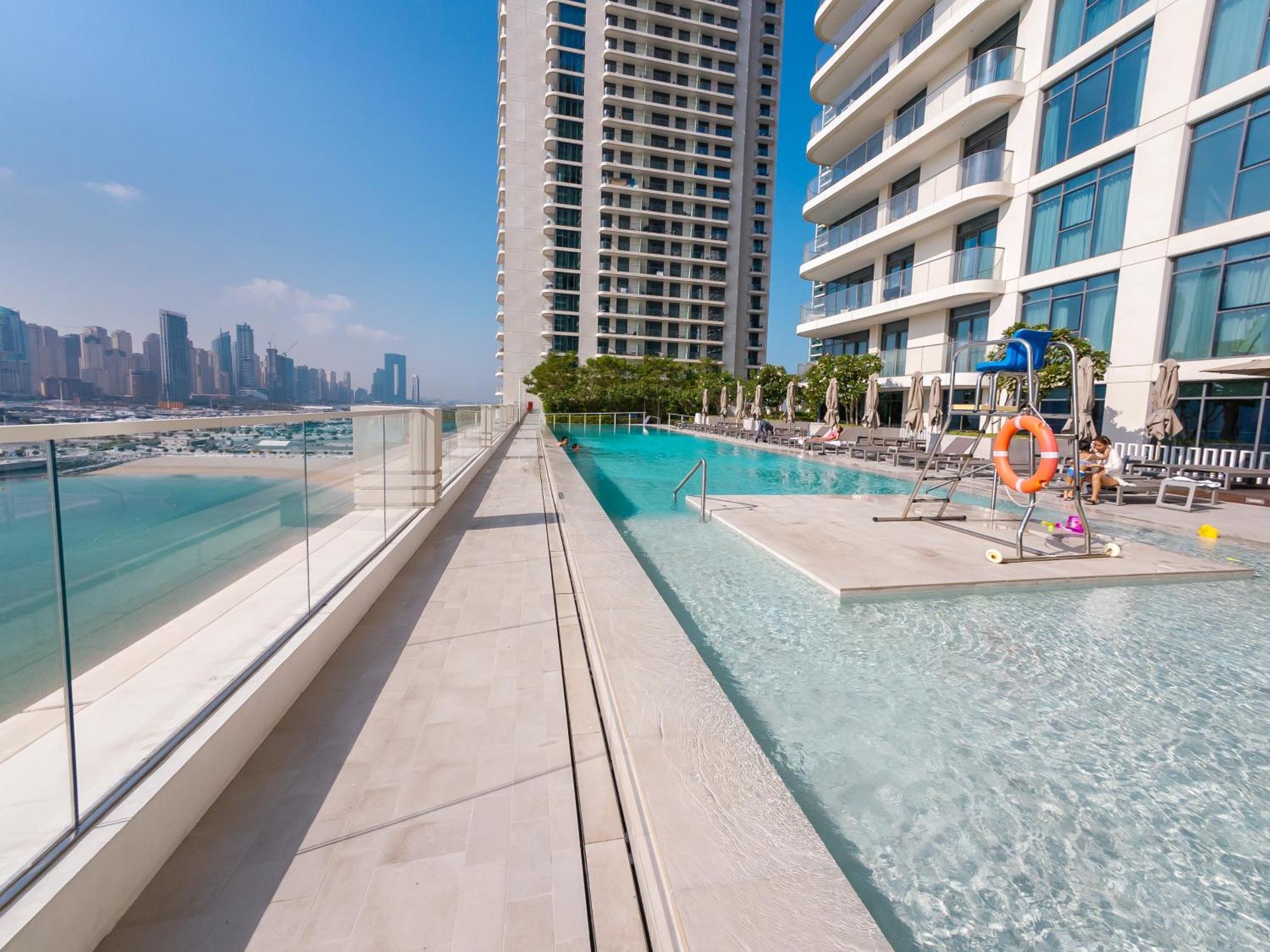 Upscale Family Friendly 4 Bedroom On Private With Amazing Views *