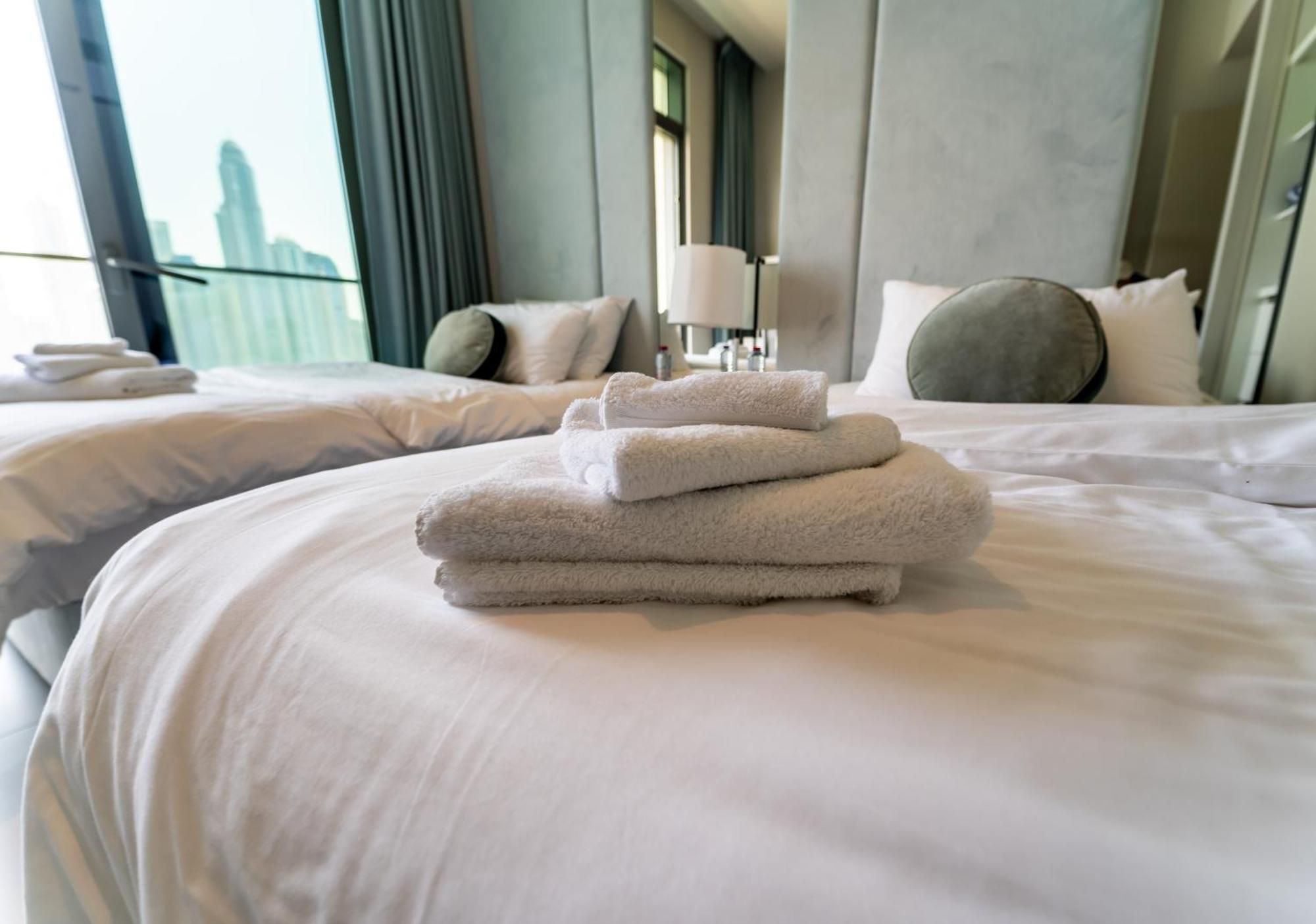 Apartment Upscale Family Friendly 4 Bedroom On Private With Amazing Views *
