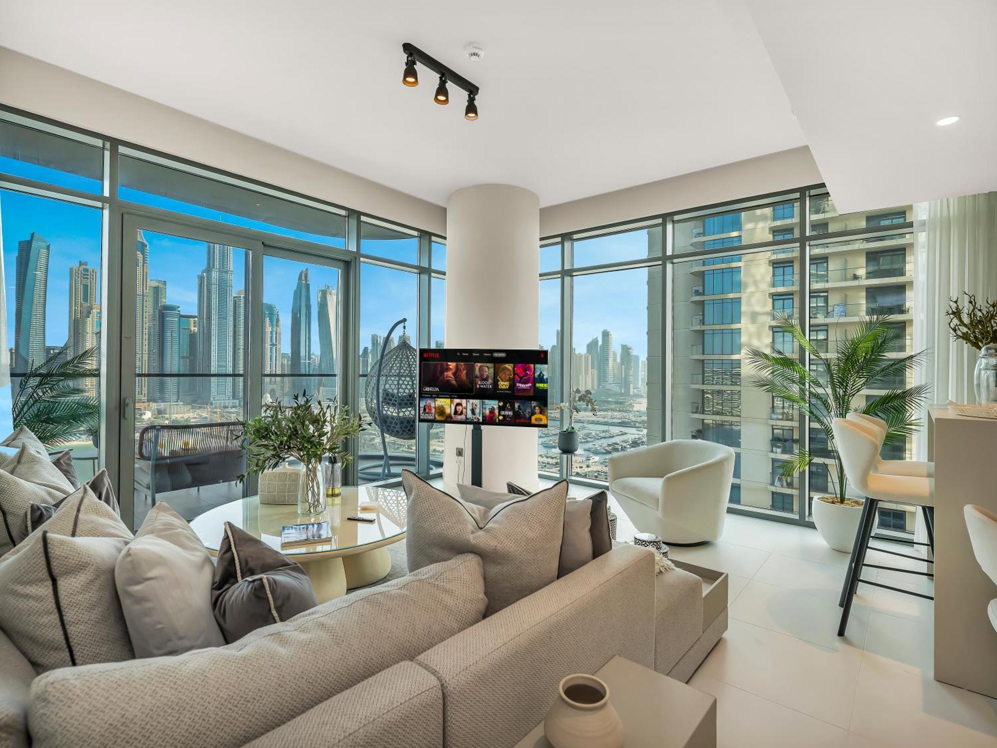 Apartment Upscale Family Friendly 4 Bedroom On Private With Amazing Views *