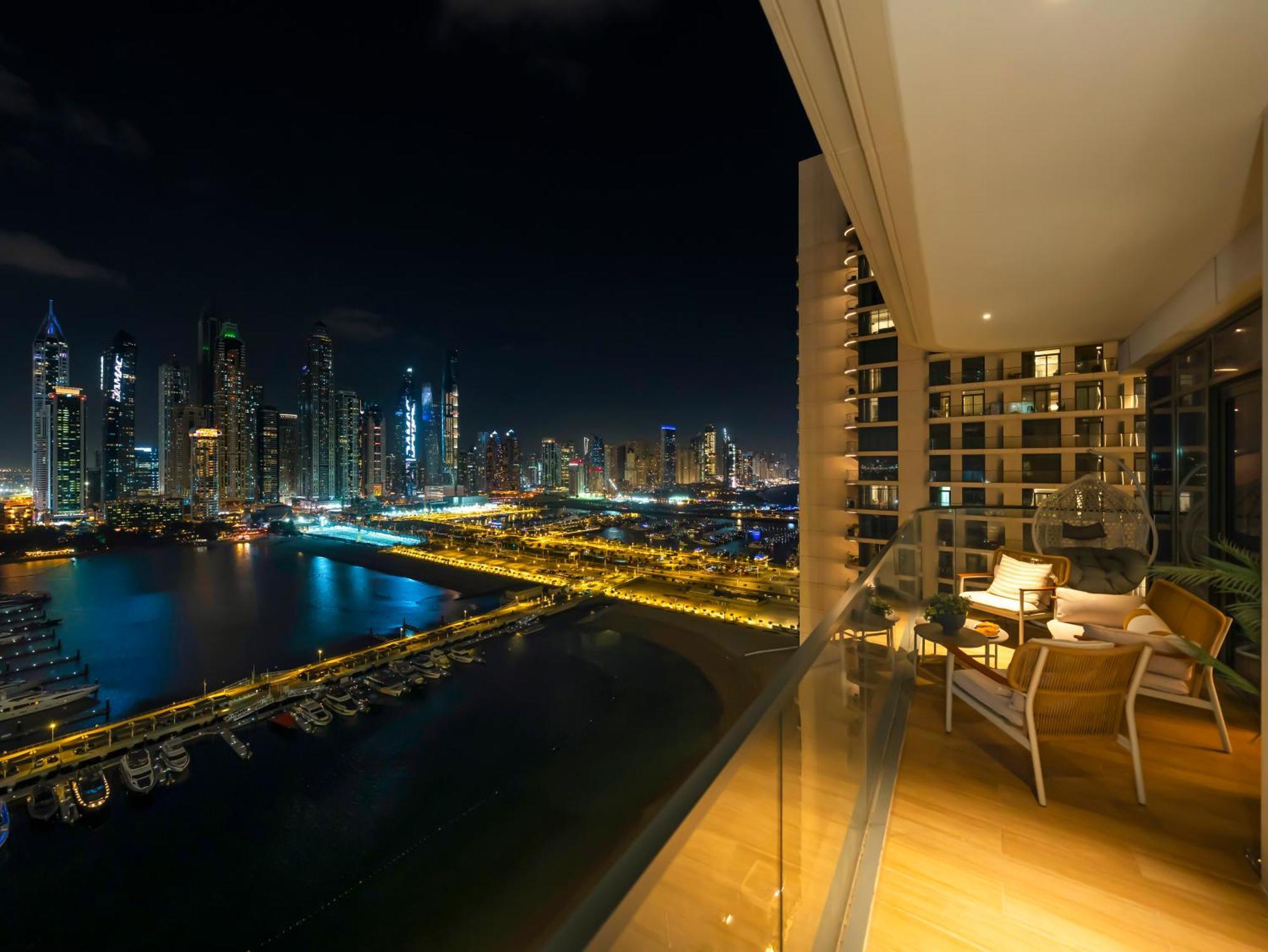 Apartment Upscale Family Friendly 4 Bedroom On Private With Amazing Views