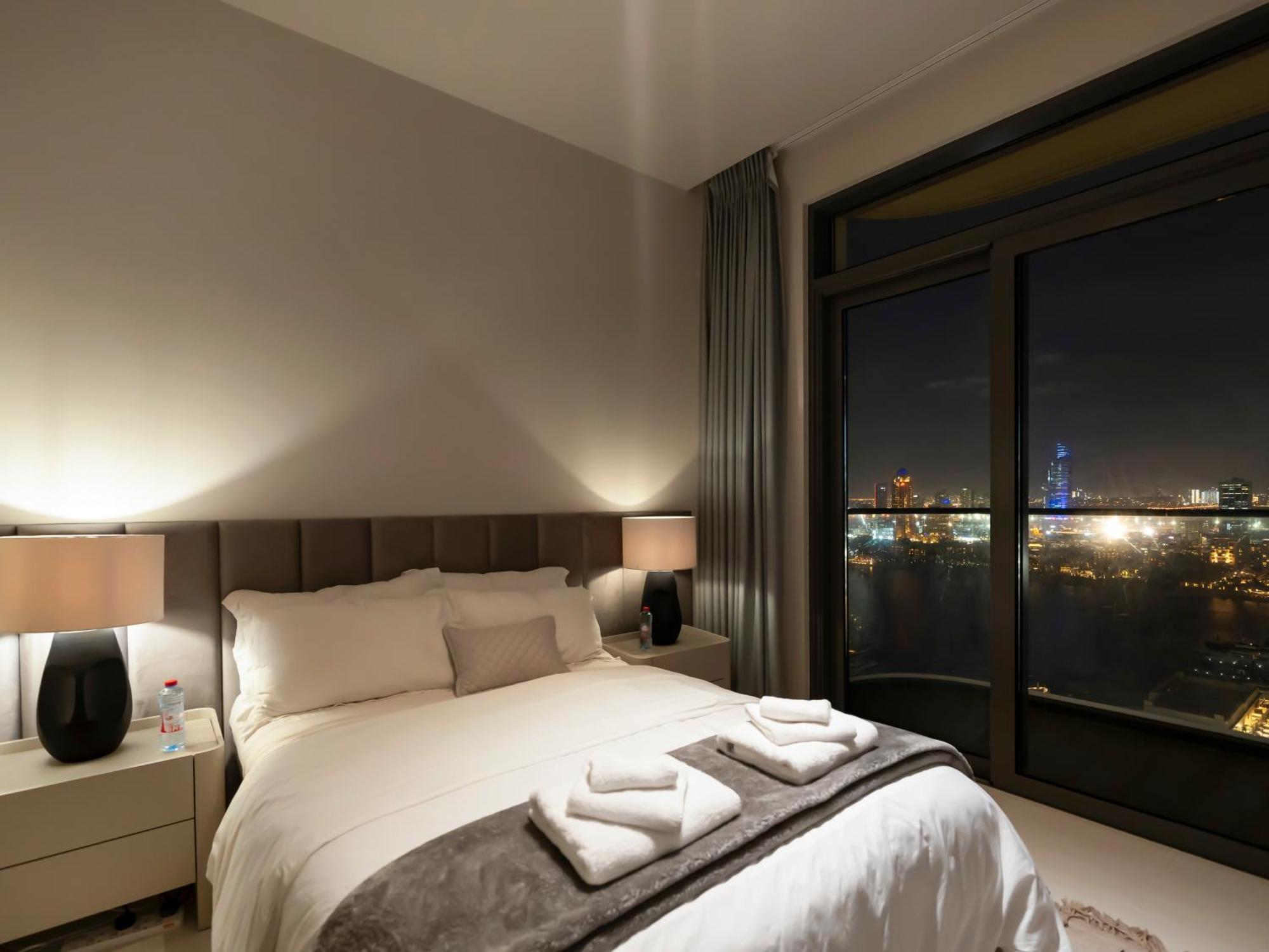 Upscale Family Friendly 4 Bedroom On Private With Amazing Views Apartment Dubai