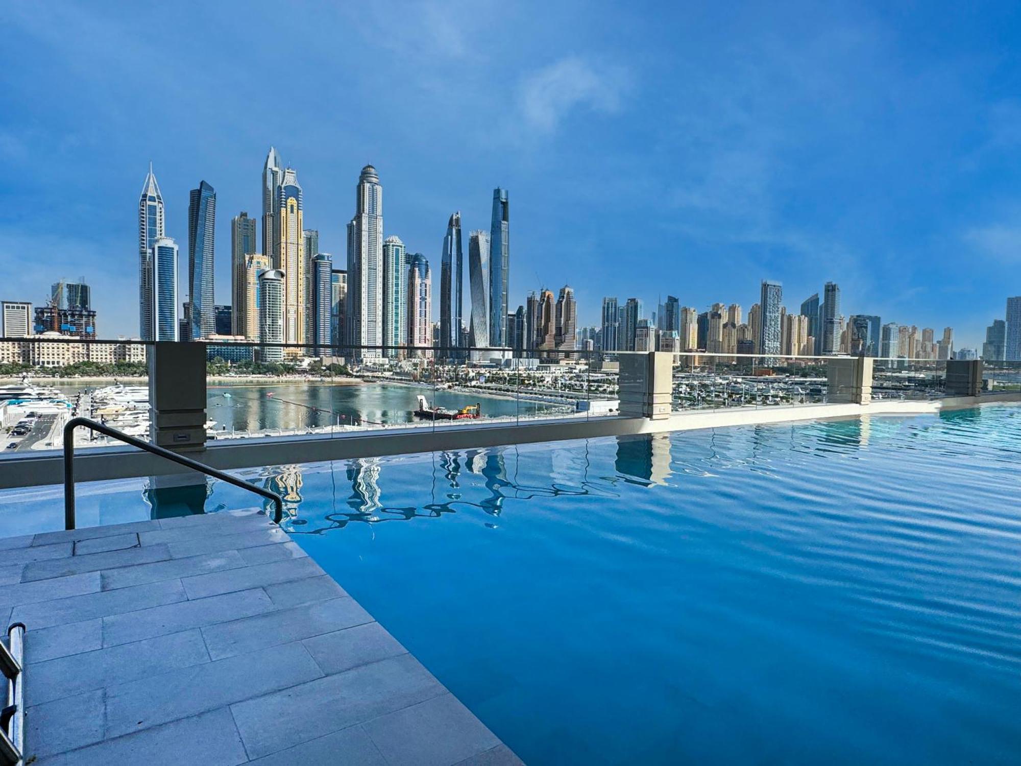 Upscale Family Friendly 4 Bedroom On Private With Amazing Views Apartment