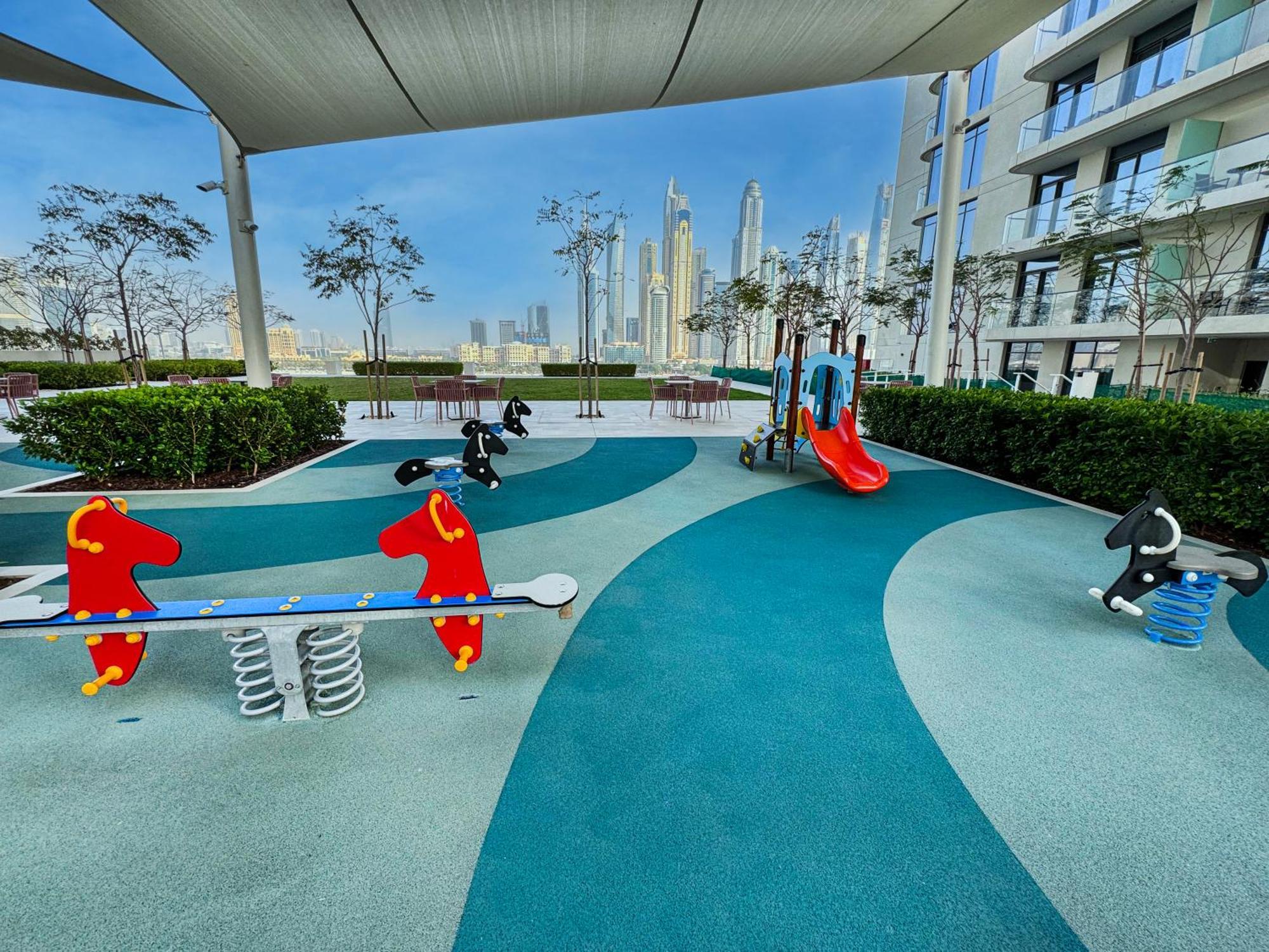 Upscale Family Friendly 4 Bedroom On Private With Amazing Views *